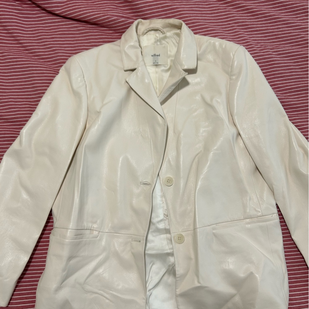 Wilfred Aritzia leather blazer
